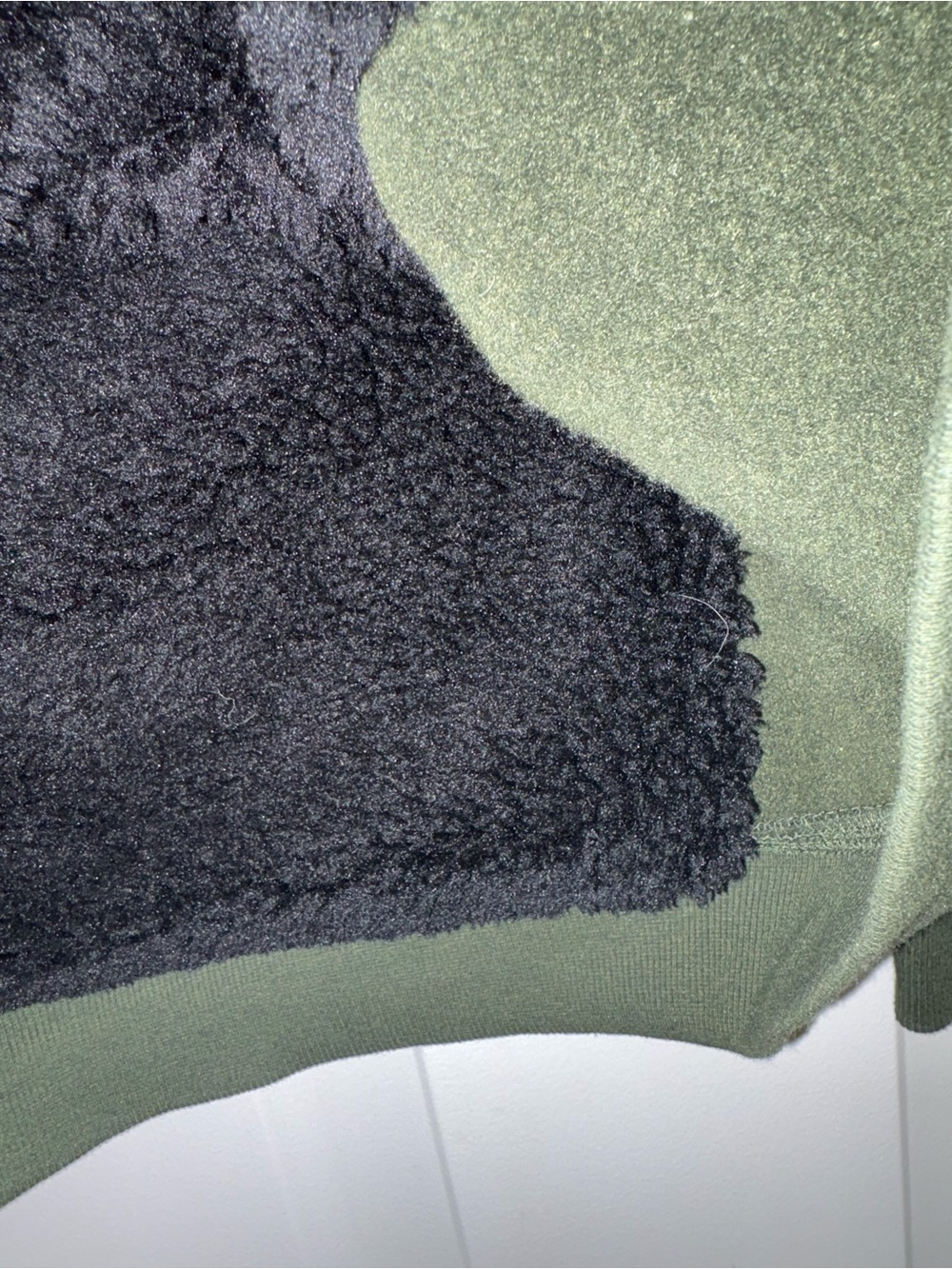ALO Yoga Frost Long Sleeve Shearling Lined Hoodie Dark Olive Medium Hiking - Picture 6 of 12